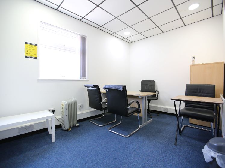 Office to let in East Ham