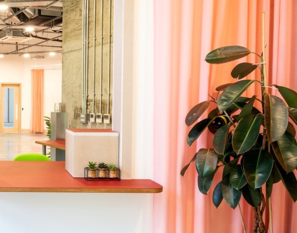 Co-working desks next to Barking station