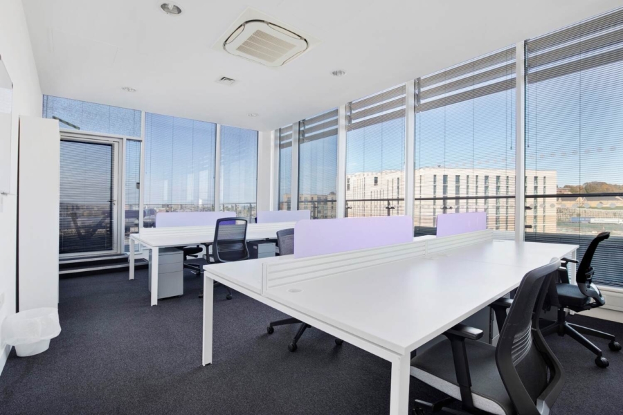 Offices near Luton Airport