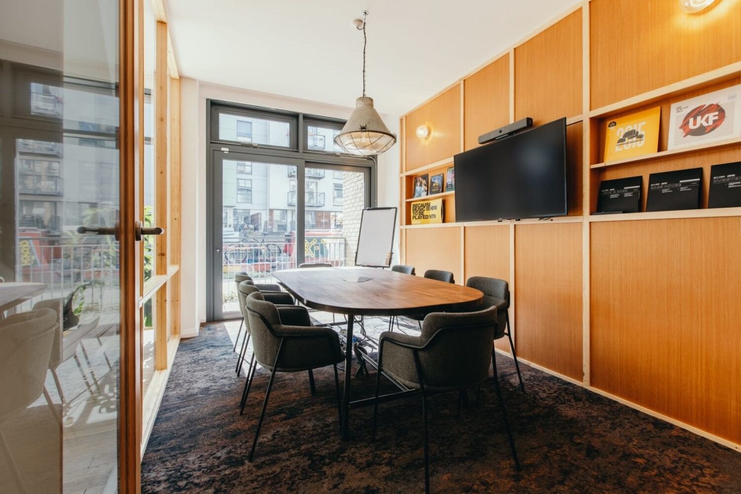 Creative space in Reliance Wharf N1