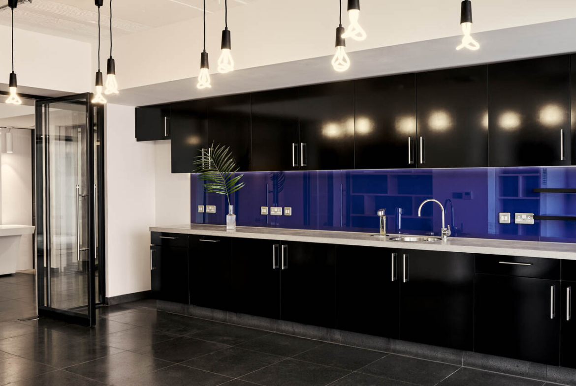 Offices to let in Jamestown Road, Camden Town