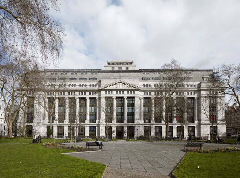 Elegant offices to let in Victoria House,Central London