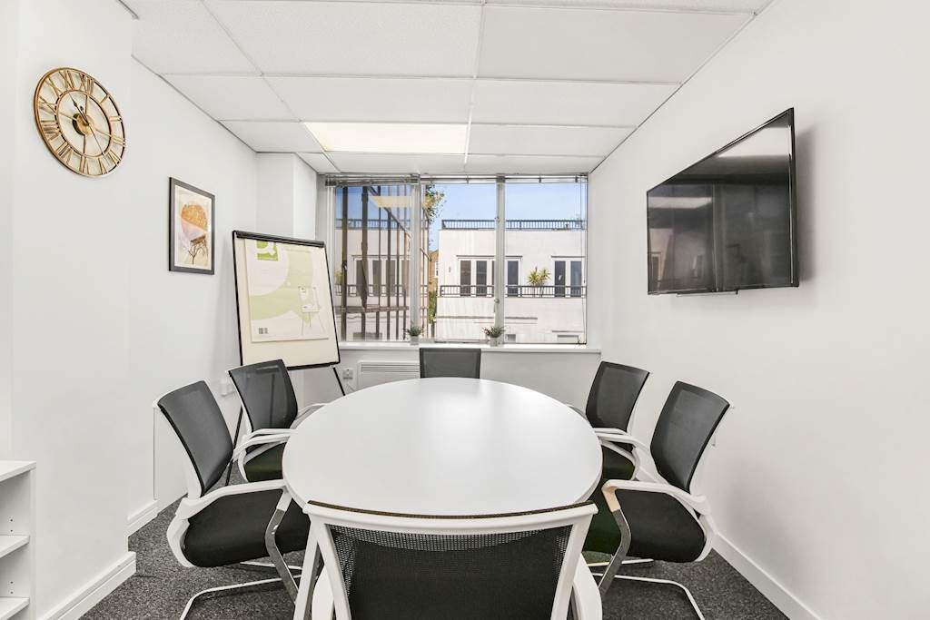 Office Space to let in Chelsea, central London