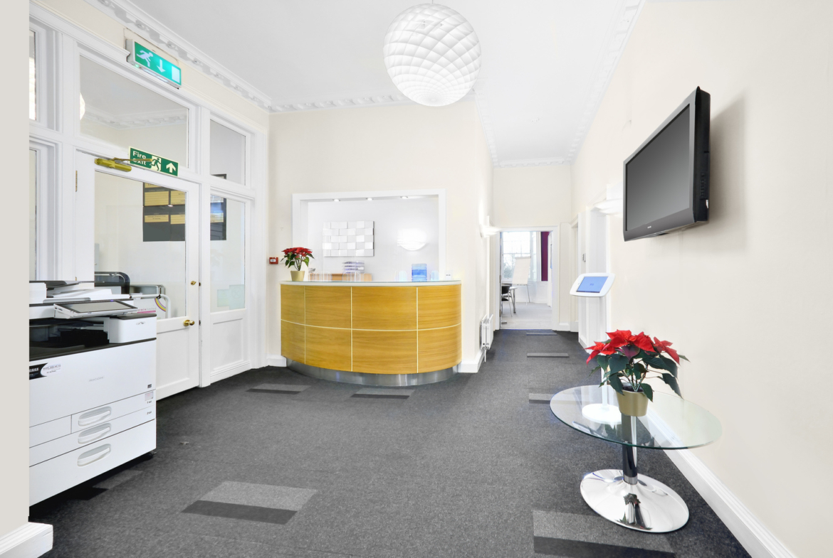 Elegant offices to let in North St David Street, Edinburgh