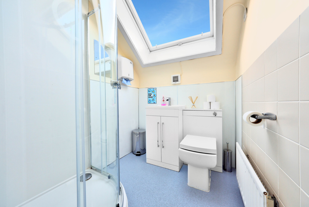 Elegant offices to let in North St David Street, Edinburgh