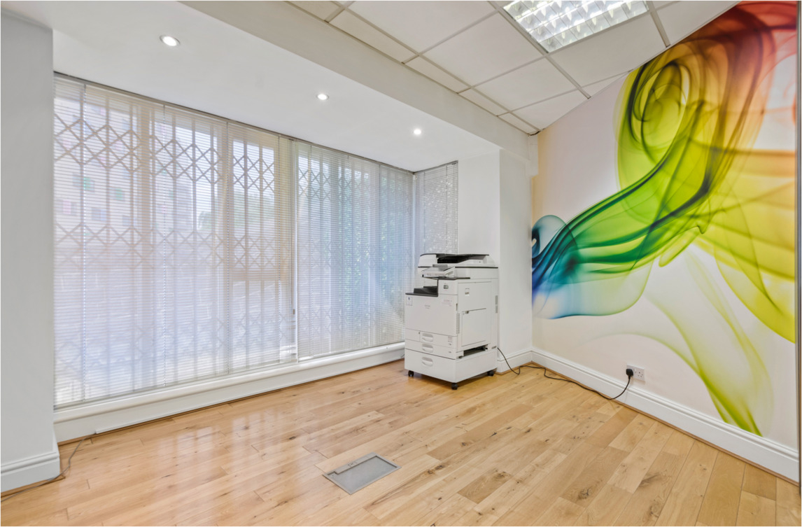 Stylish and modern office space to let in Leeds