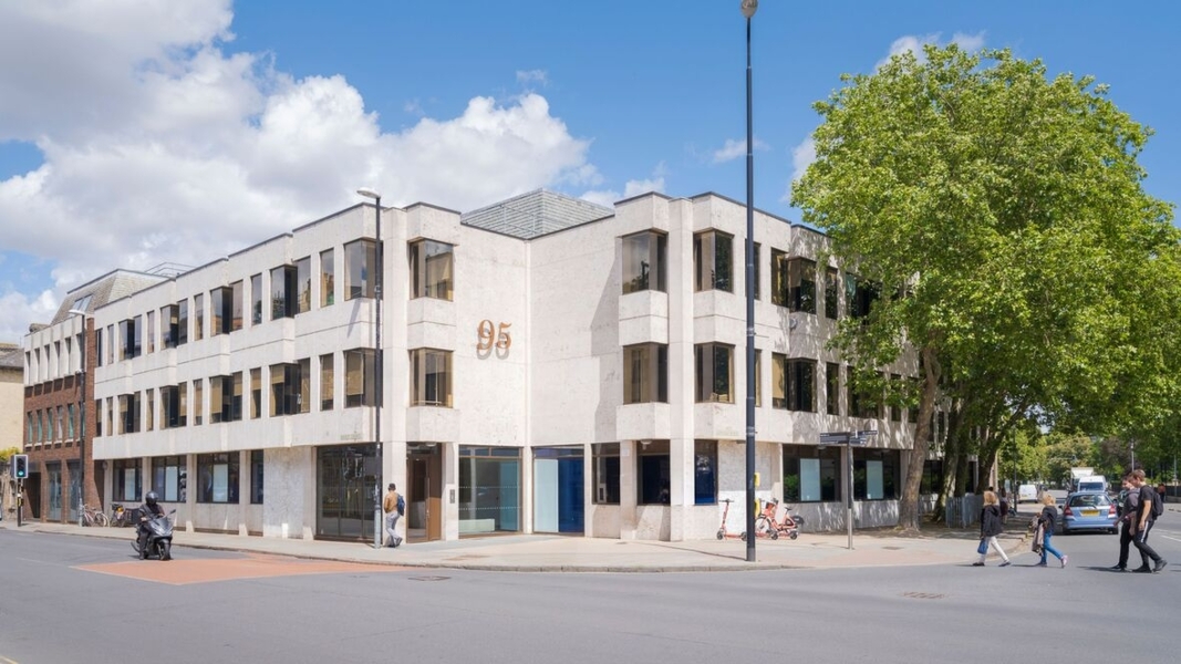 Modern, new office space to let in Cambridge