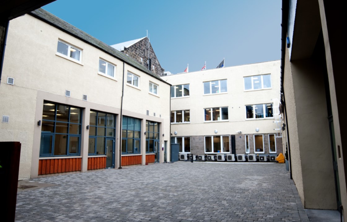 Spacious office space available in Courtyard, Aberdeen