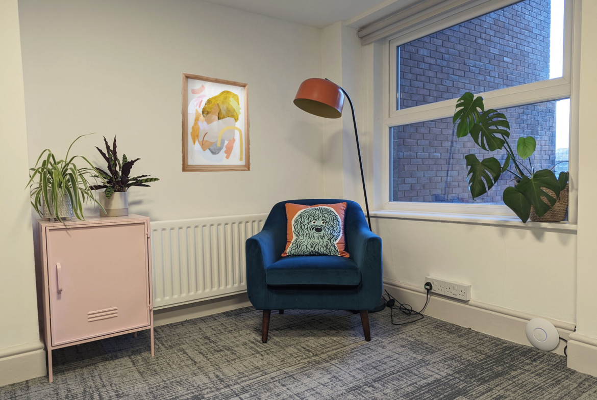 Fully furnished office space available in Brighton