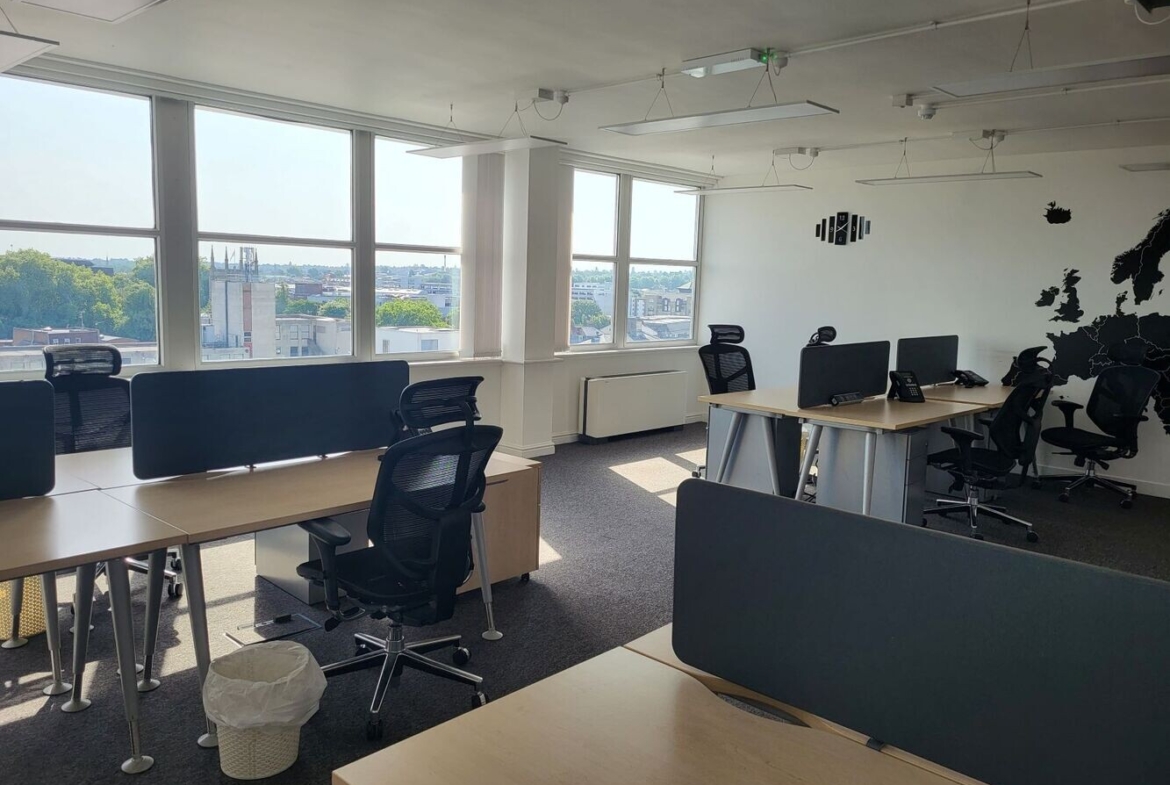 Flexible serviced offices to let in Reading