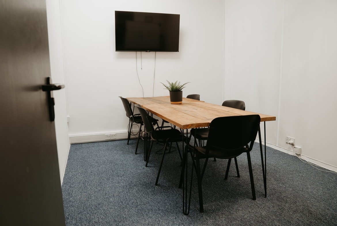 Flexible workspace to let in Basildon