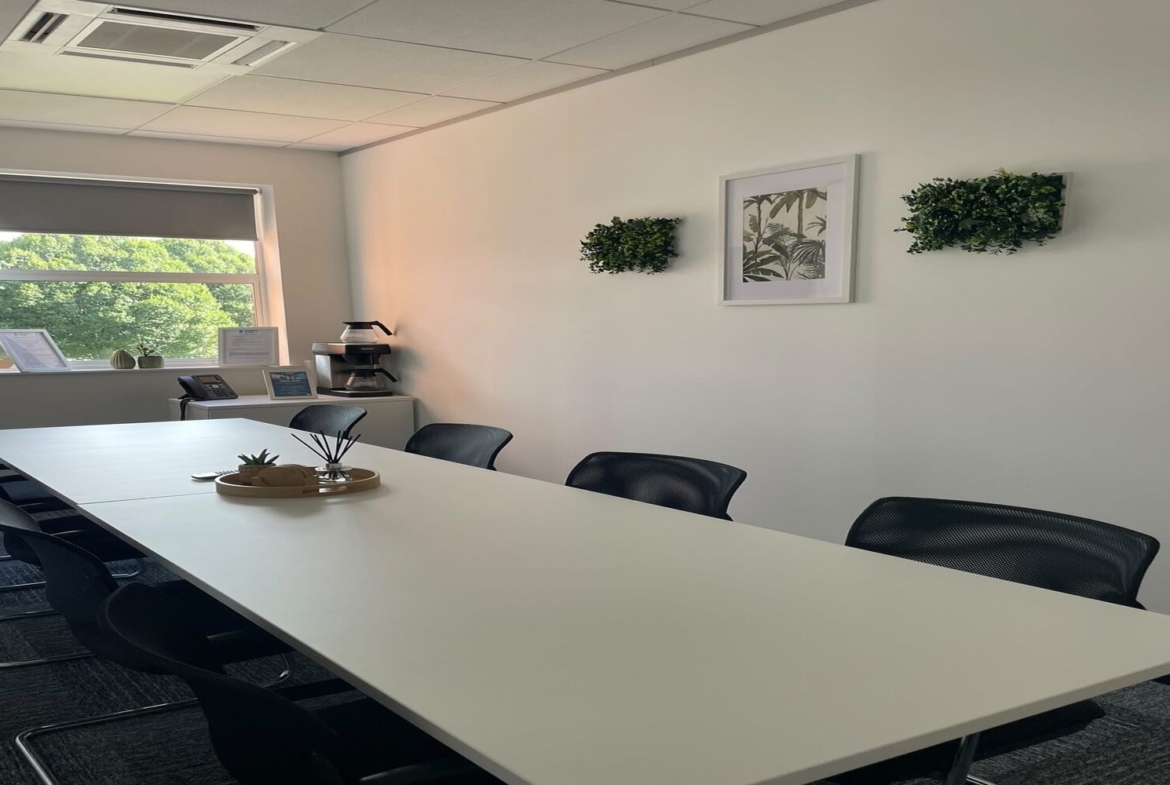 Offices to let in Widnes, Cheshire