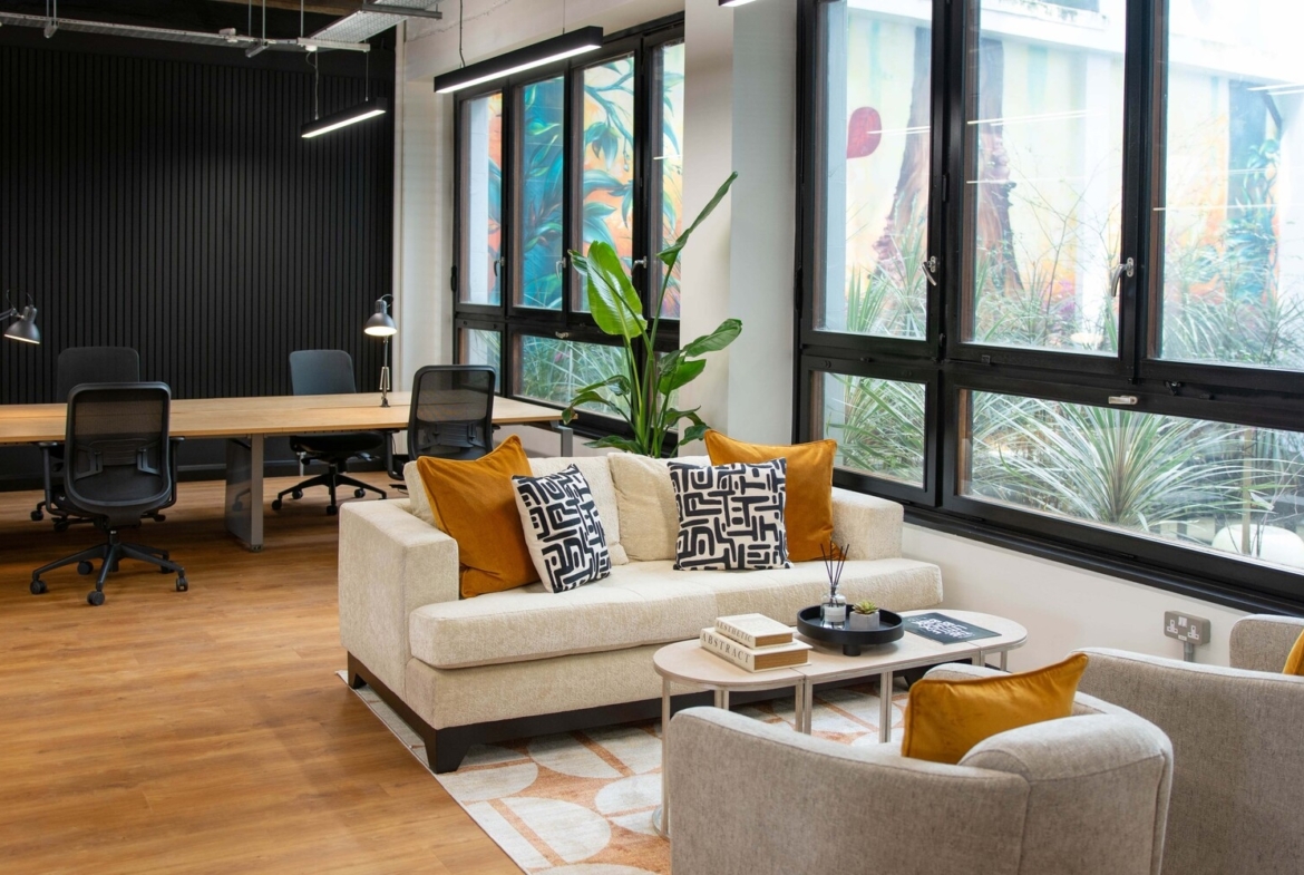 Flexible Offices to let at Park House, Cardiff