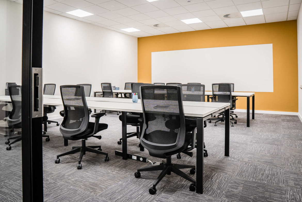 Offices to let at White Rose Park, Leeds