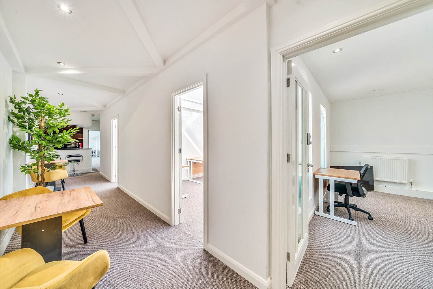 Affordable, High-Spec Office Spaces with Flexible Contracts in Waterloo