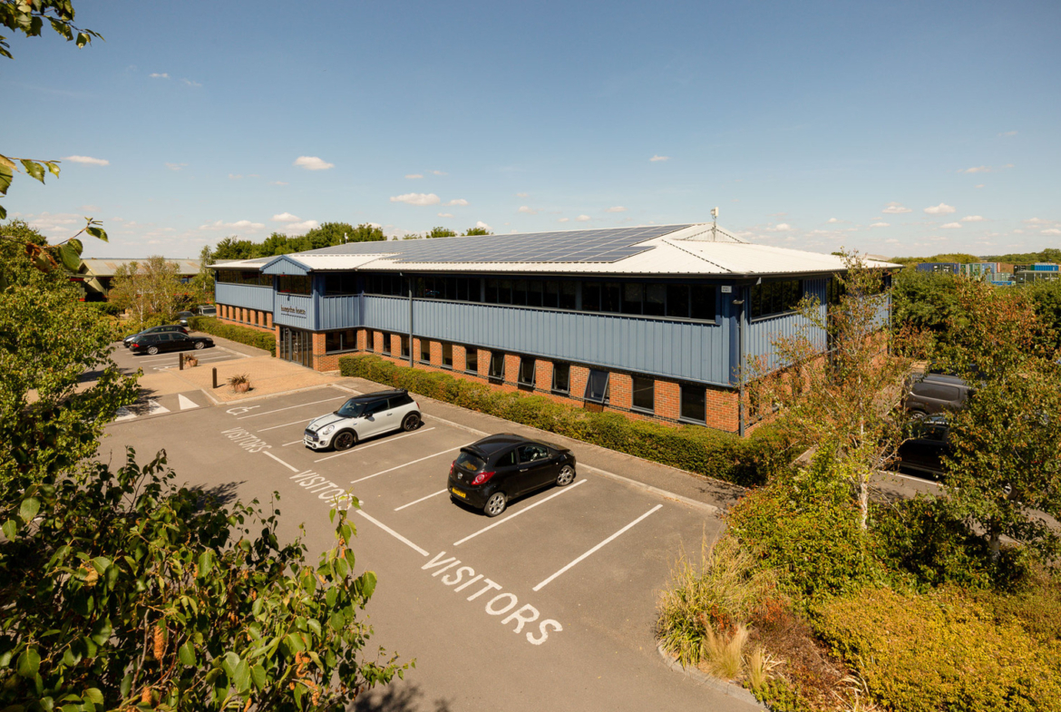 Serviced offices to let at Hampden House, Chalgrove