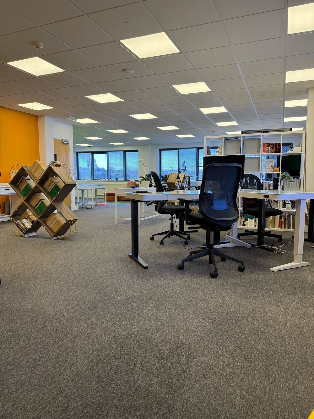 Spacious Fully-Furnished Office to Let – Kirkby-in-Ashfield