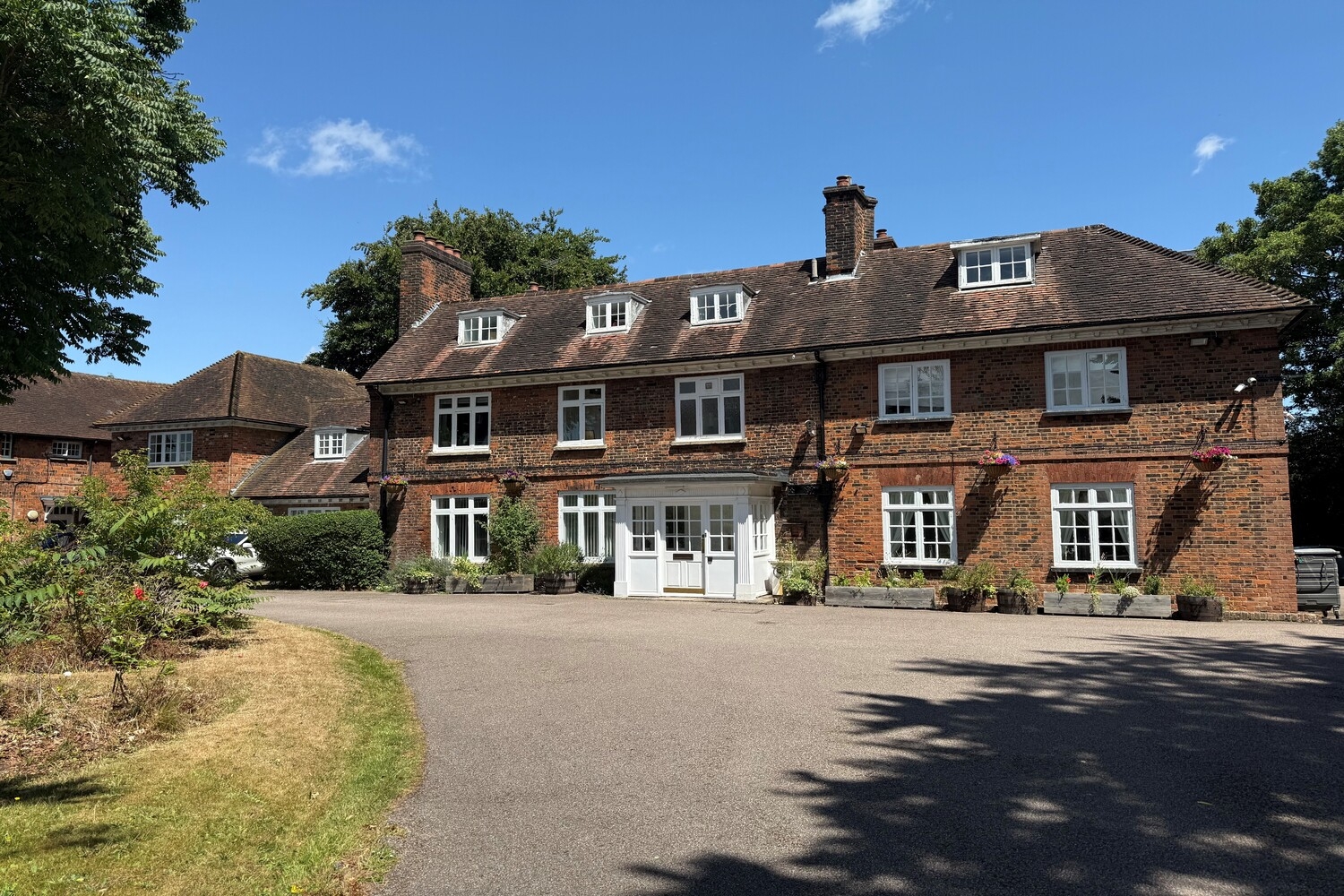 Offices to let in Hatfield