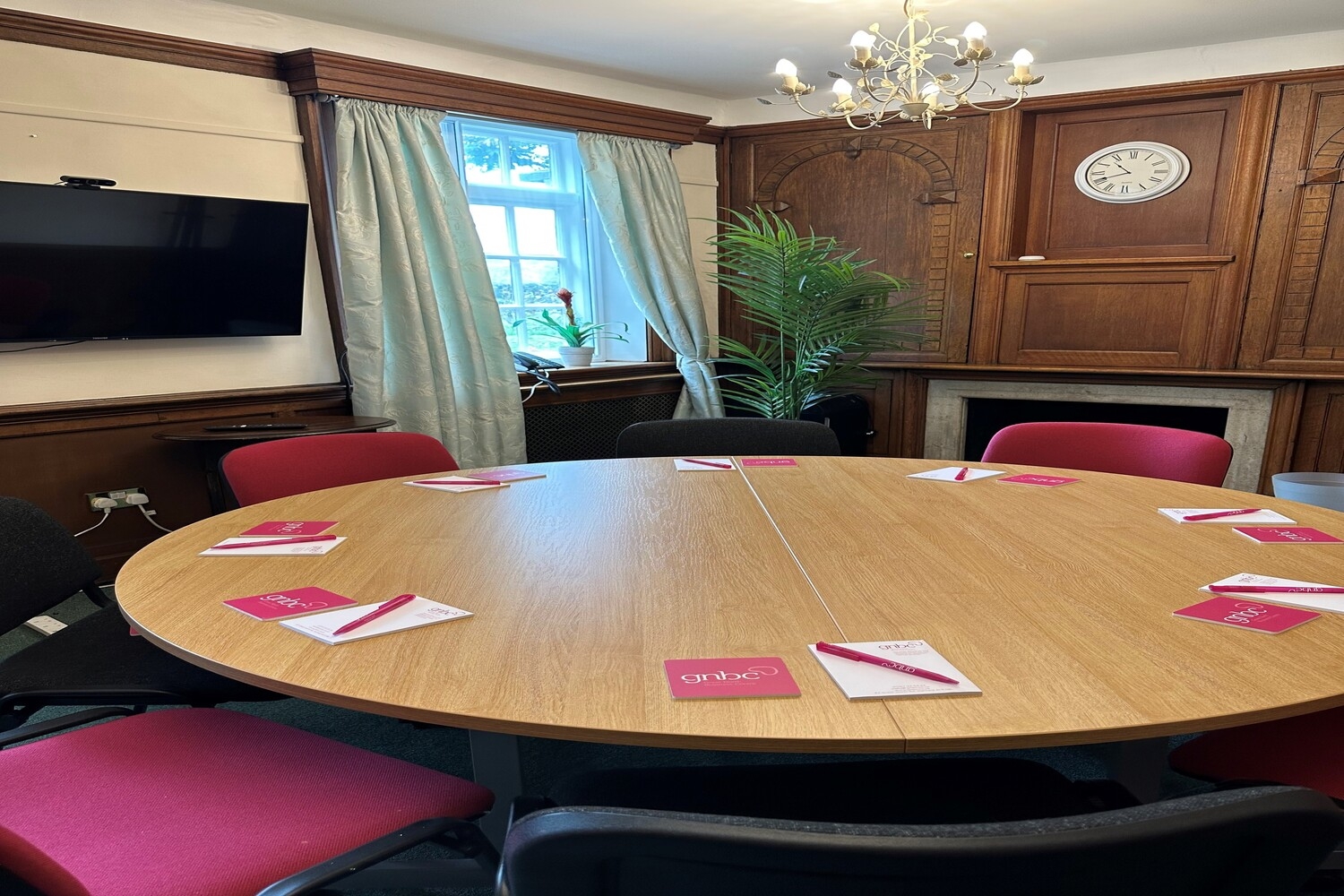 Offices to let in Hatfield