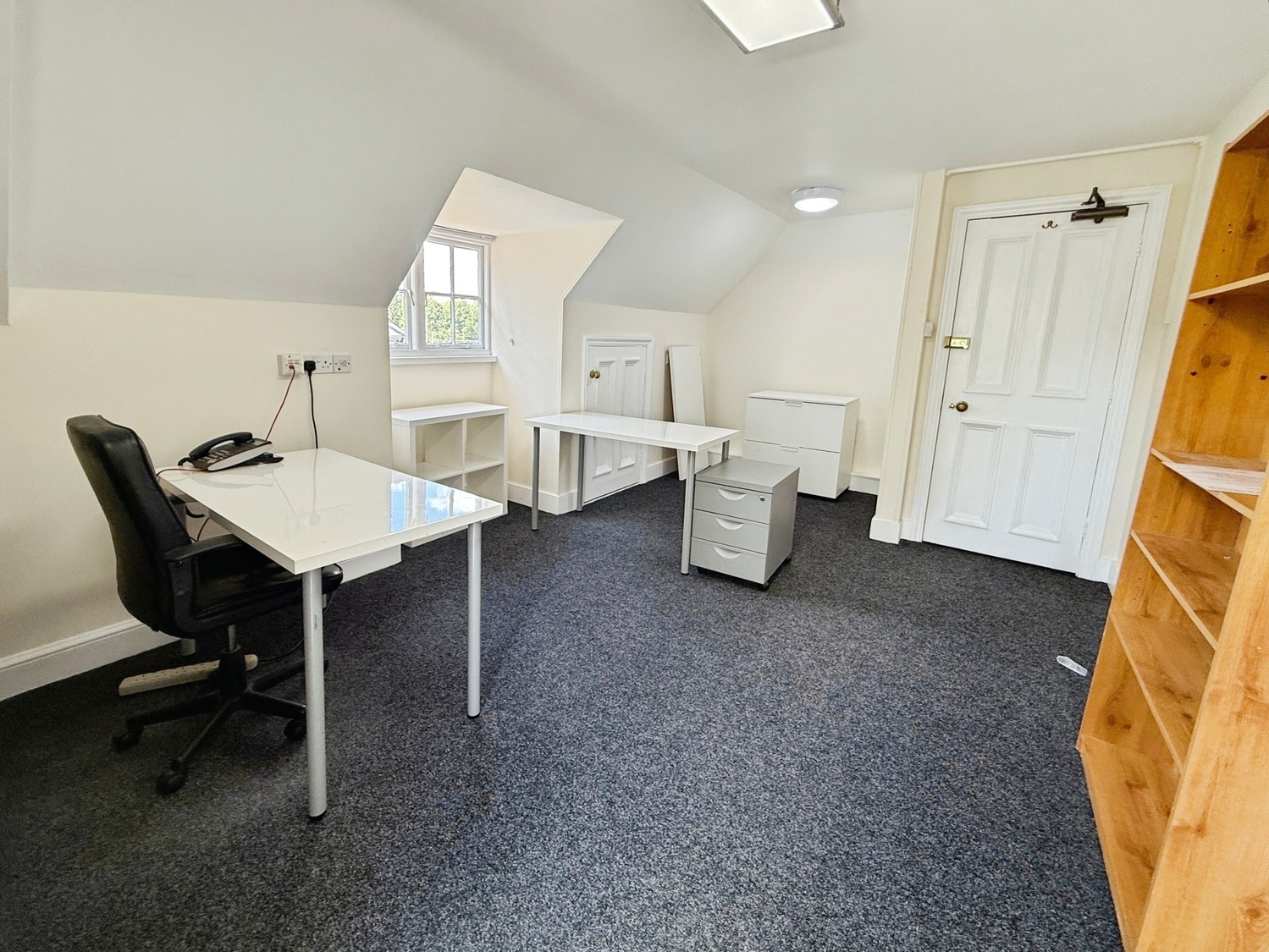 Offices to let in Hatfield