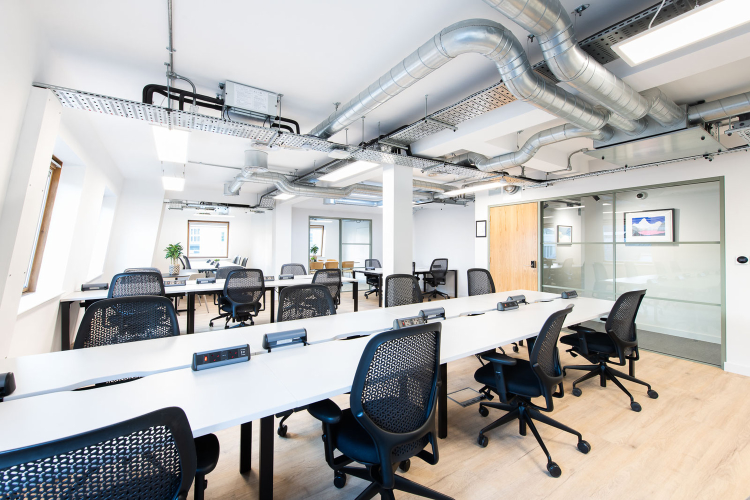 Office Space to let in Shoreditch