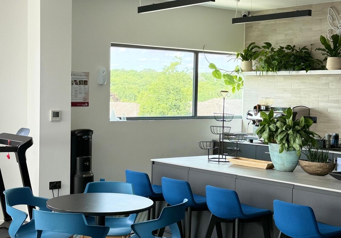 Offices to let in Hainault