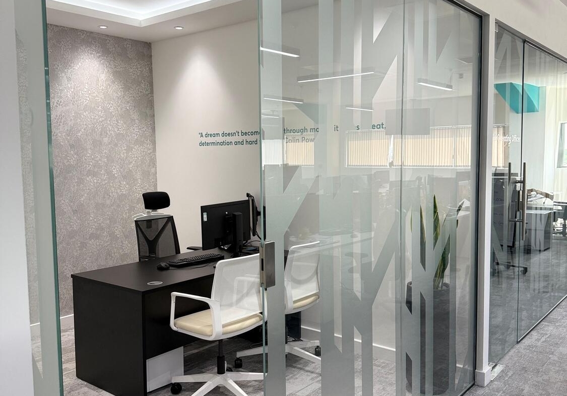 Offices to let in Hainault