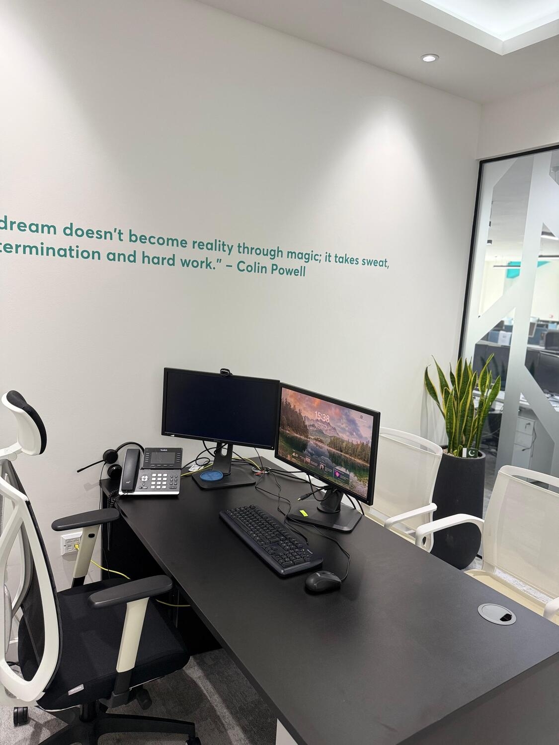 Offices to let in Hainault