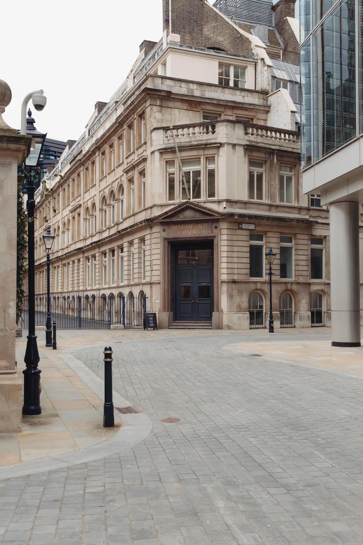 Offices to let at Warnford Court -the City-London