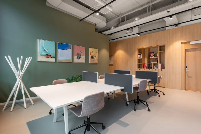 Offices to let in  Chatham, Pentagon Centre