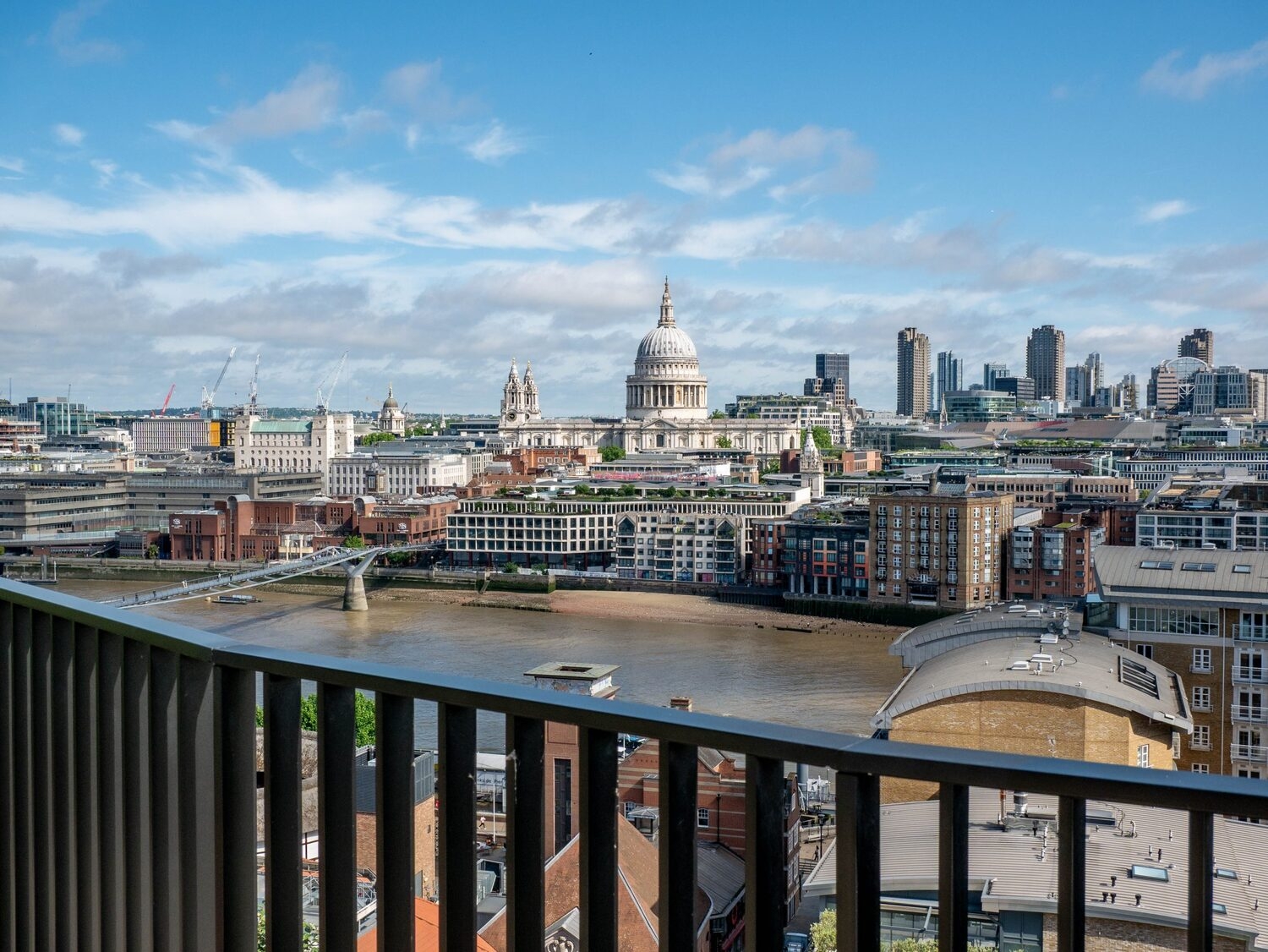 Modern Workspace in London Bankside