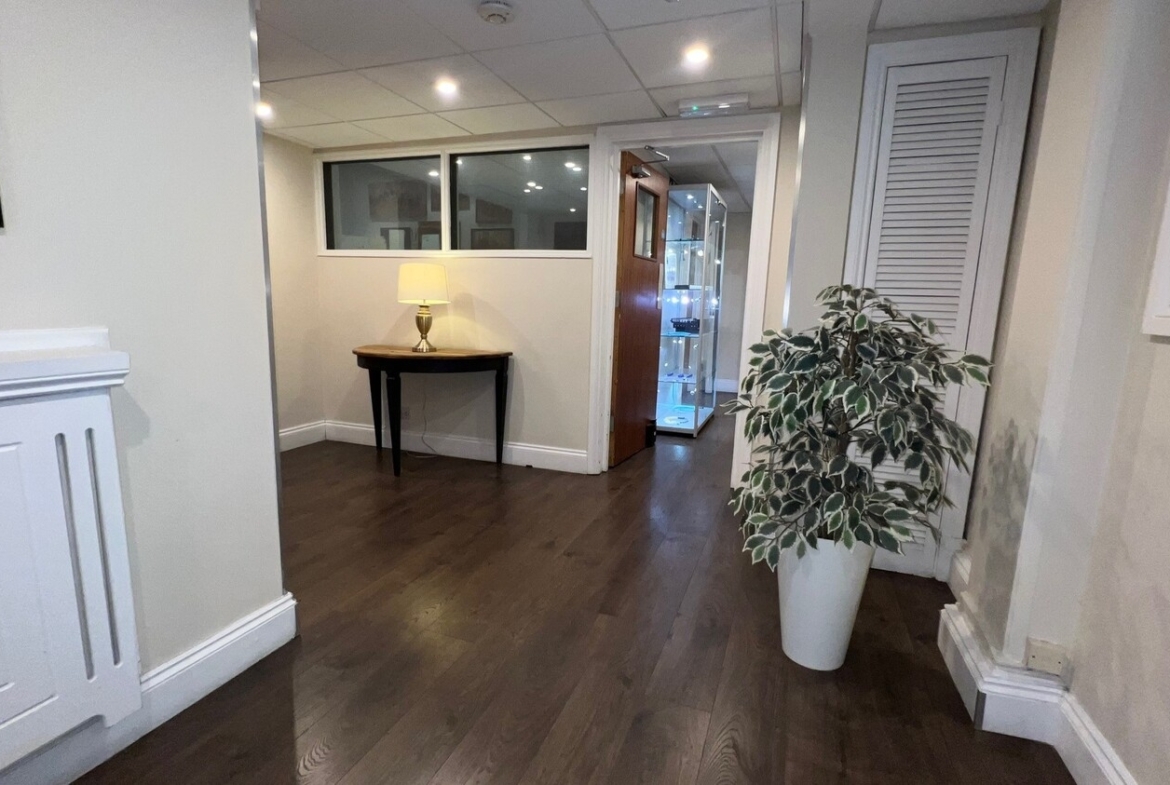 Offices to let at Merton,London