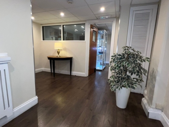 Offices to let at Merton,London