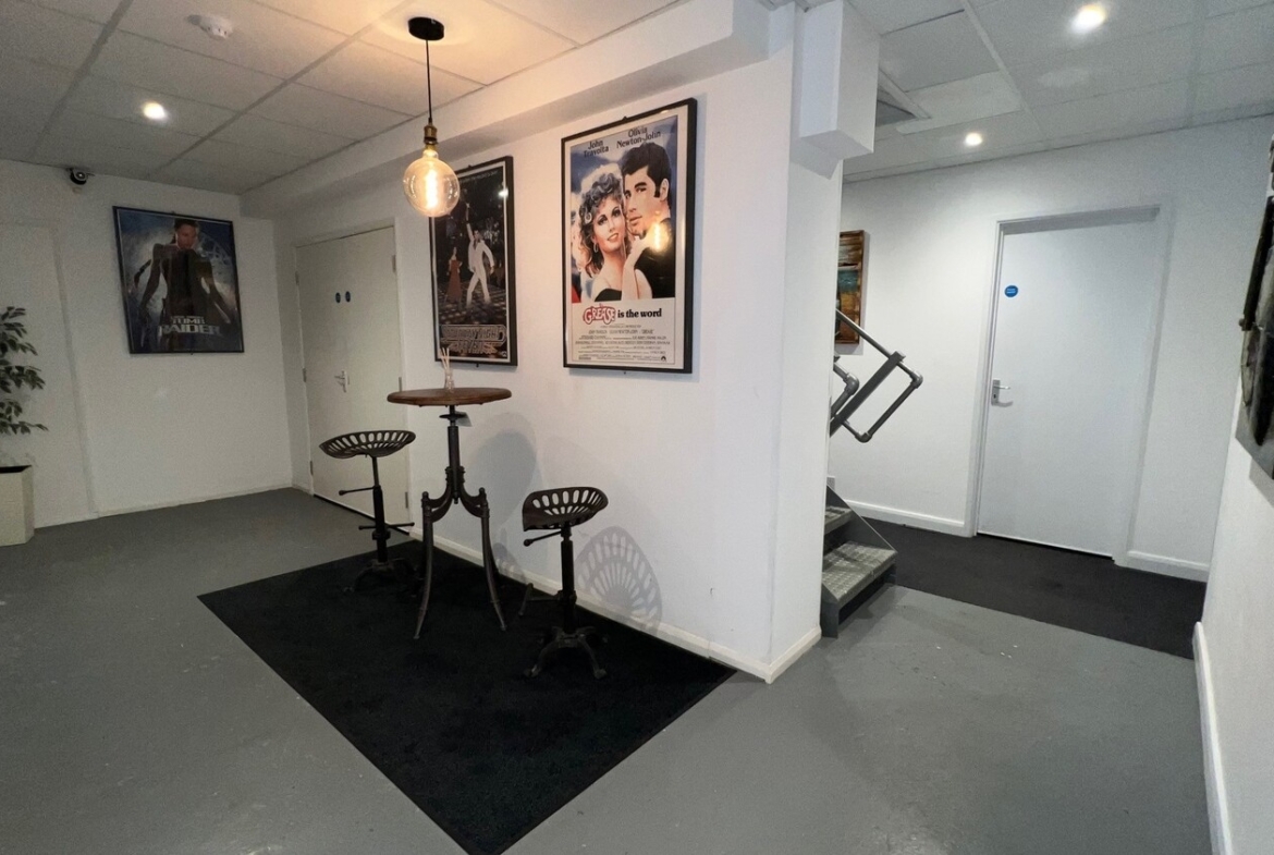 Offices to let at Merton,London