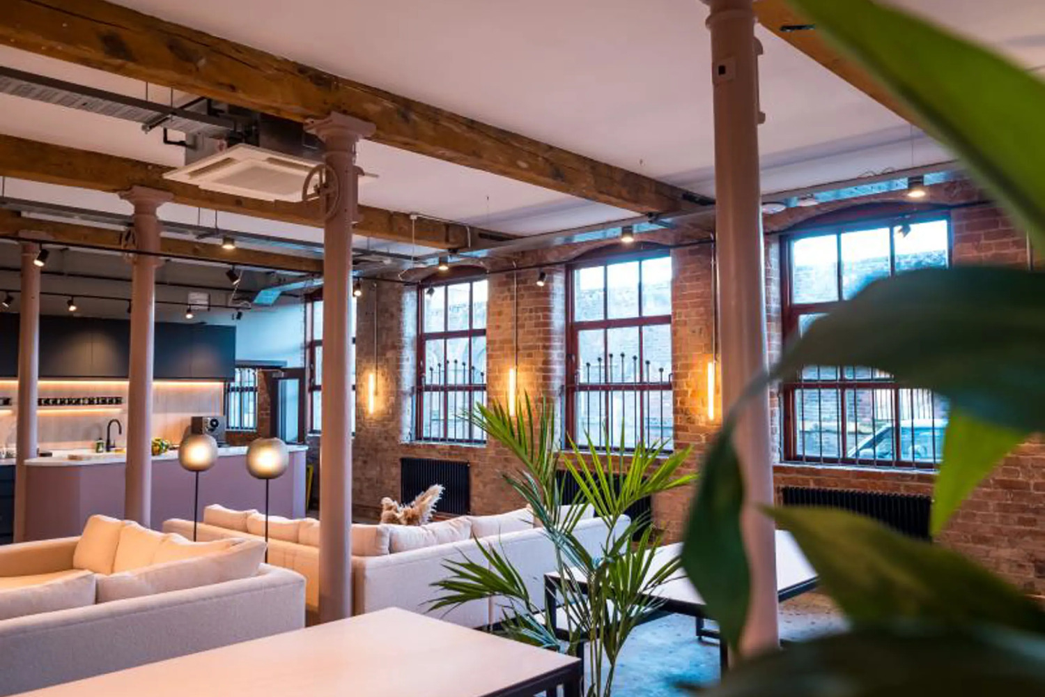 ac8b284c-6a4e-4687-9de3-138a8dd2011eL06 Inspiring Office Space in Ancoats Urban Village