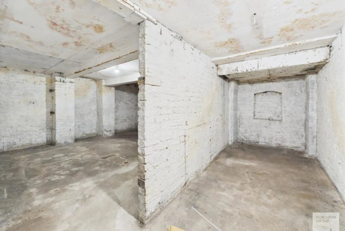 Prime Commercial Space on Cheetham Hill Road