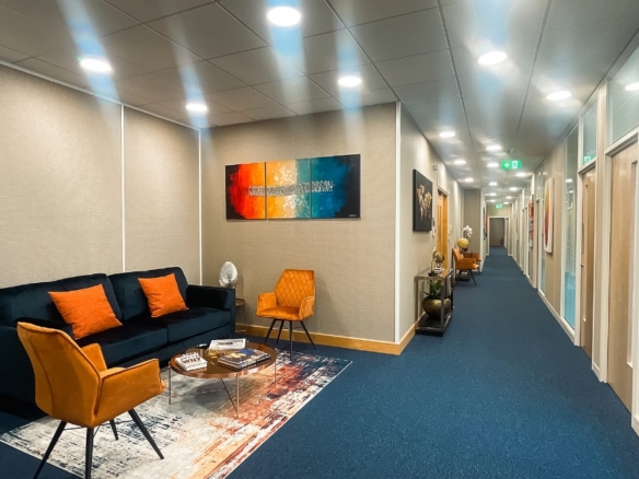 Elstree – Modern Offices in Landscaped Business Park