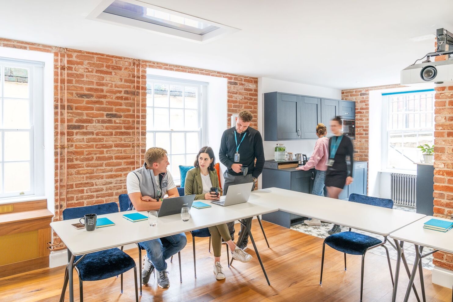 2 Premium Workspace in Clifton