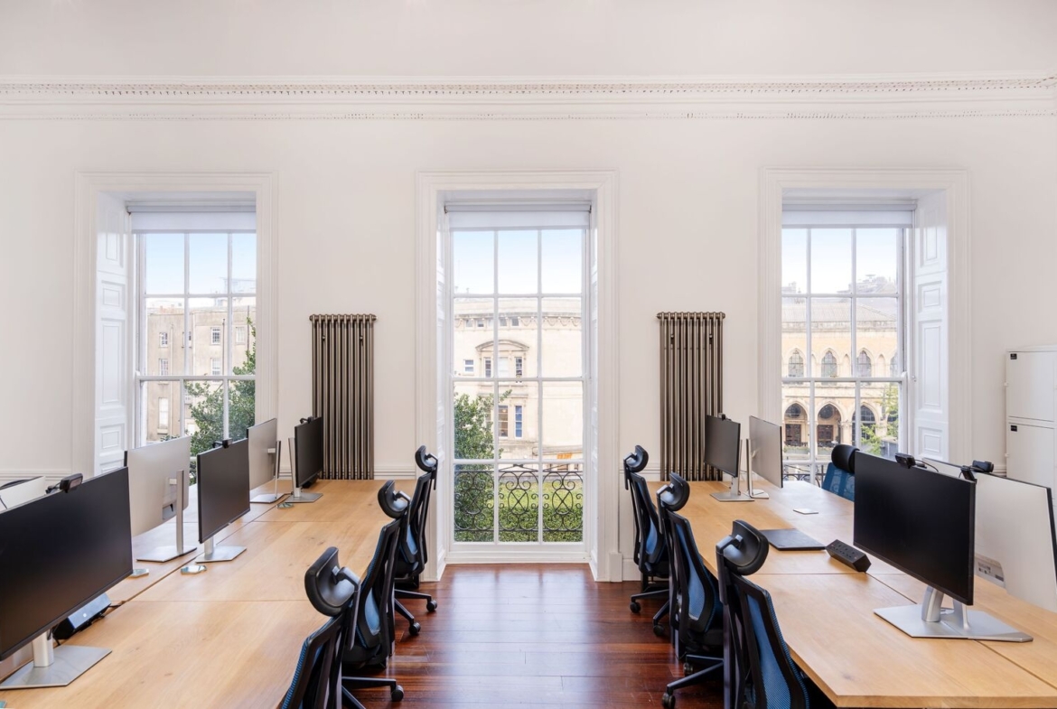 Premium Workspace in Clifton