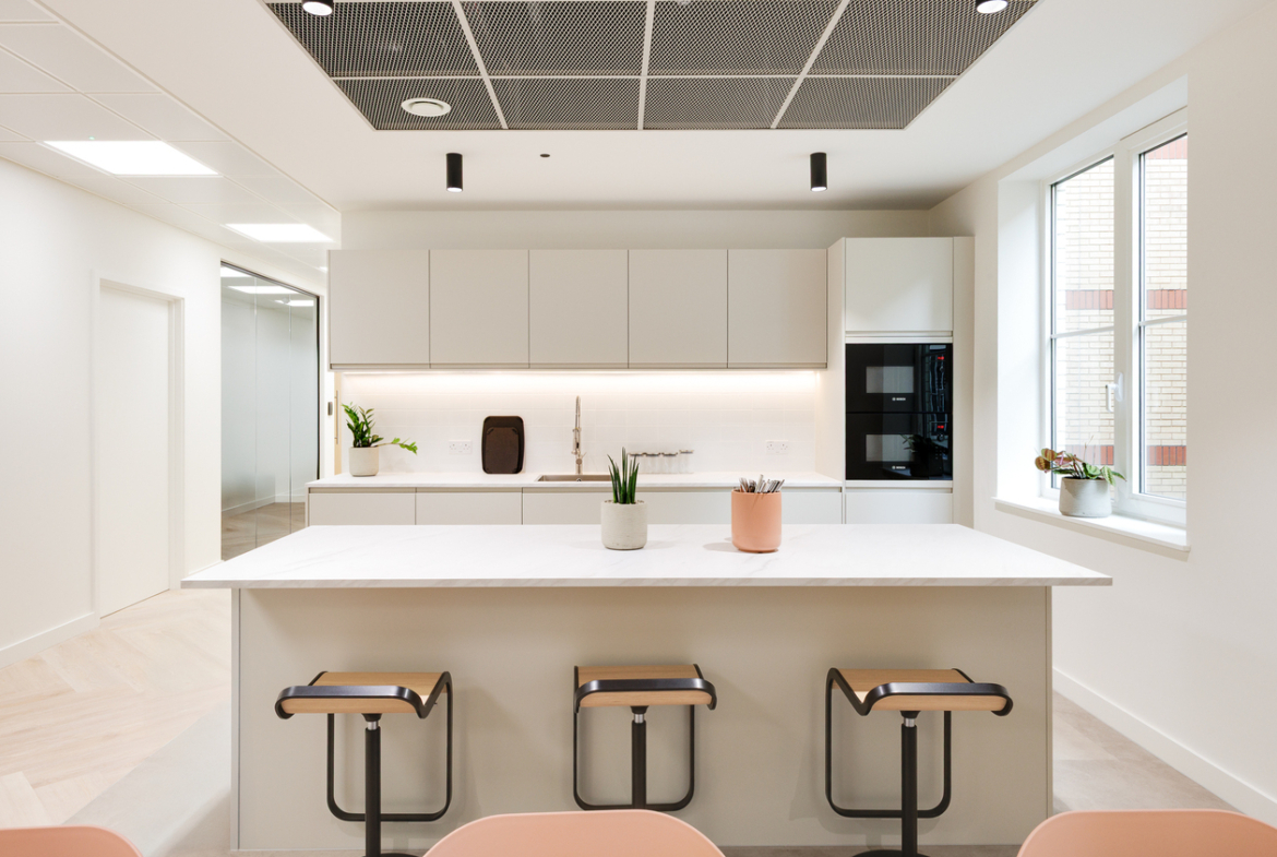 Finlaison House – Prestigious Office Space in Holborn