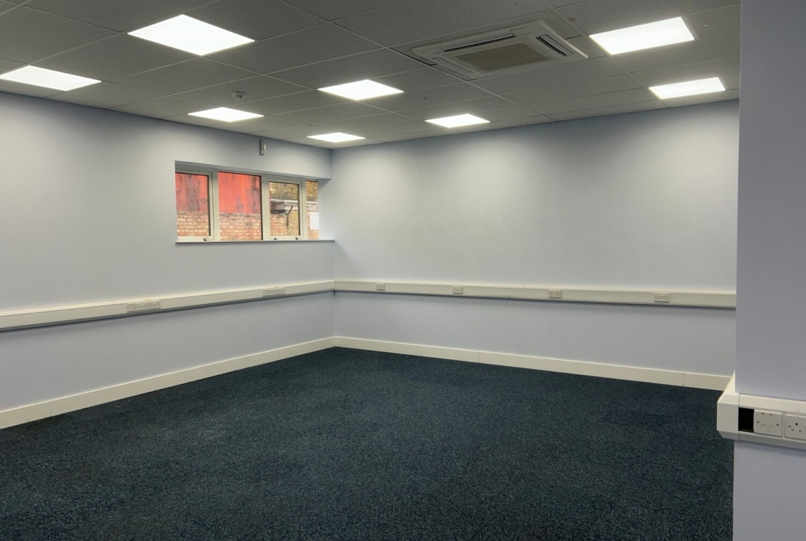 Modern Ground-Floor Offices –  Chelmsford