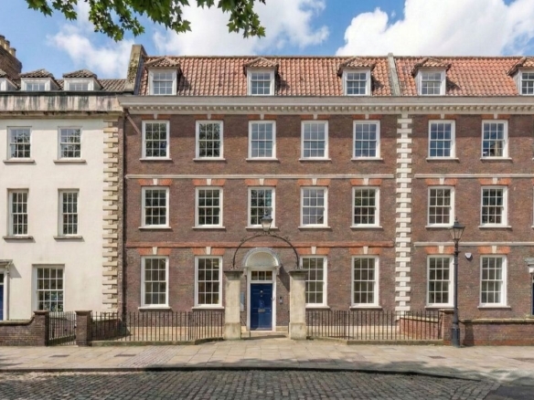Private Offices -Queen Square, Bristol