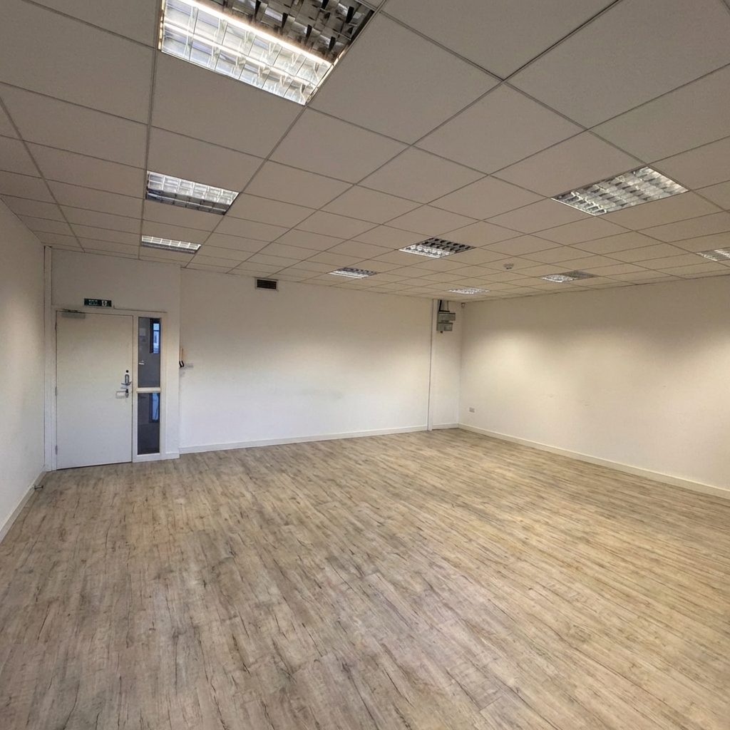 2-3J – Image 2 Bright Office Space to Rent – Glasgow