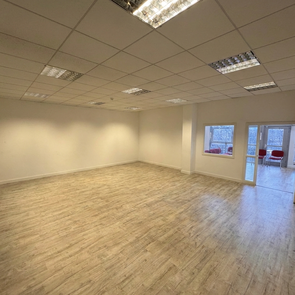 2-3J – Image 3 Bright Office Space to Rent – Glasgow