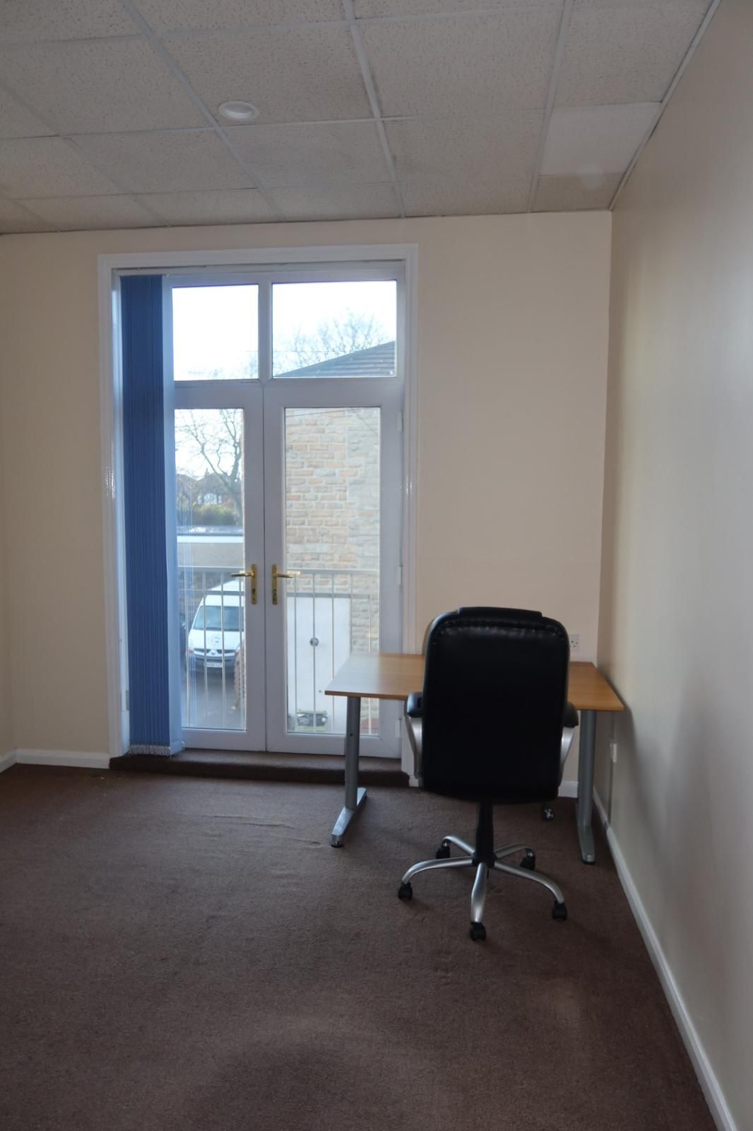 gallery-3 Modern Offices Ossett
