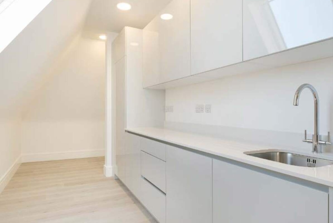 Richmond office to let