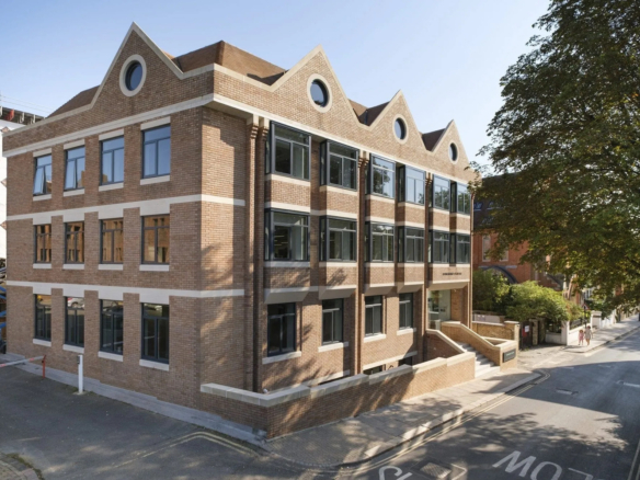 Richmond office to let