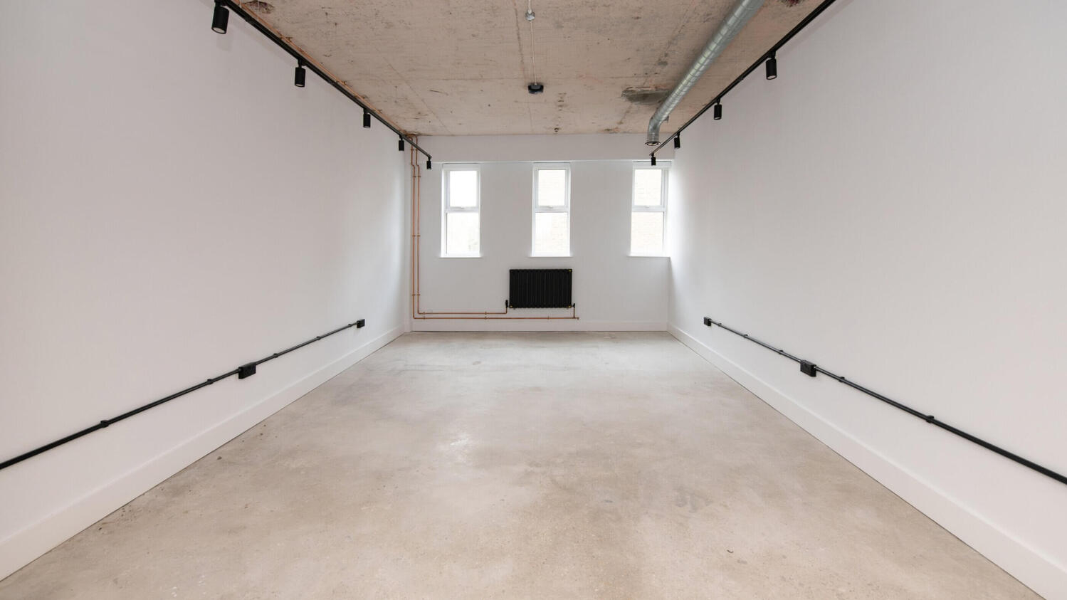 21-2800×1575 Flexible Office Space in Islington